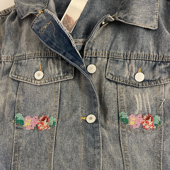NWT | I.Madeline | Jean jacket-Floral embroidery - Picture 14 of 16